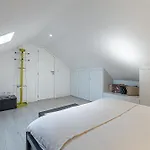 Gafa House - Family And Workplace