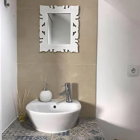 Gafa House - Family And Workplace *