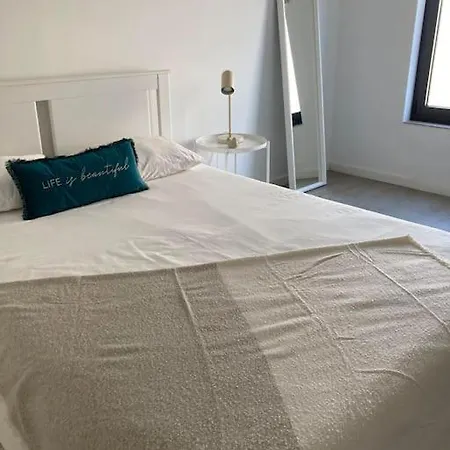 Gafa House - Family And Workplace Villa