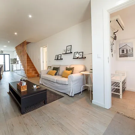 Gafa House - Family And Workplace *