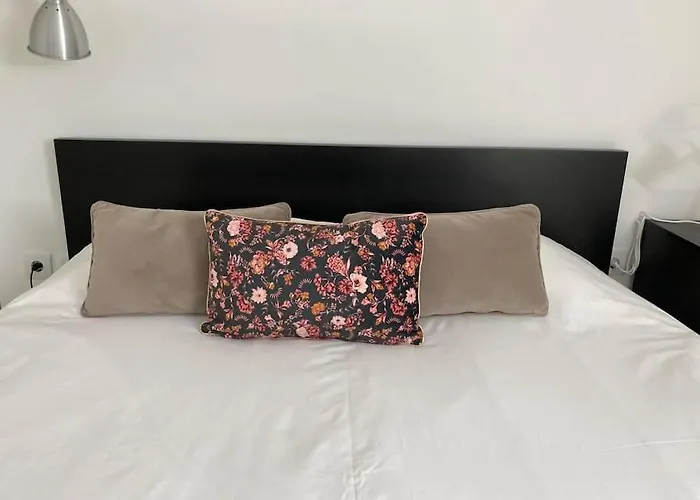 Gafa House - Family And Workplace *