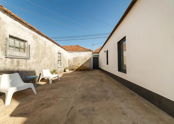 Gafa House - Family And Workplace فيلة