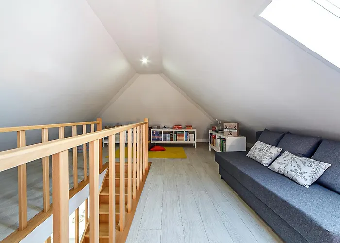 Gafa House - Family And Workplace